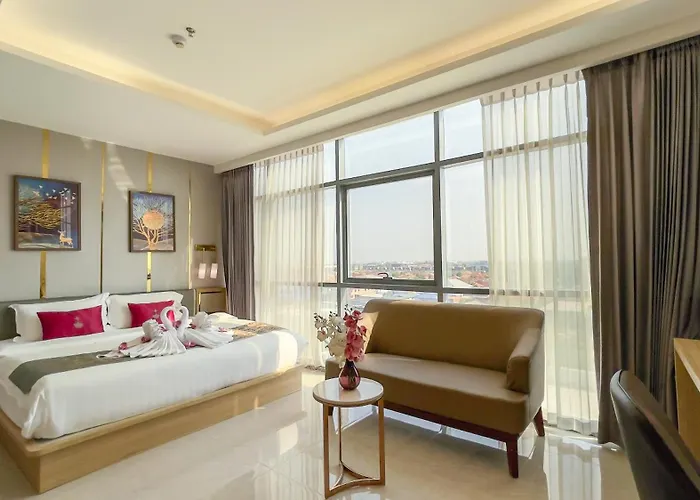Elegant Airport 5*