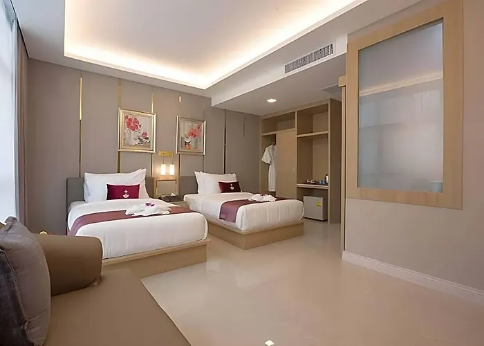 Elegant Airport 5*