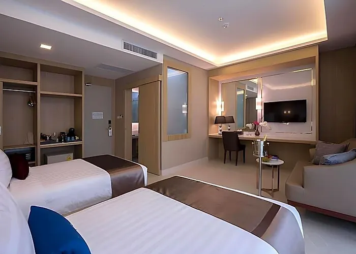 Elegant Airport 5*