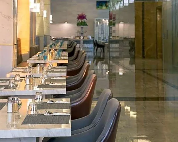 Elegant Airport 5*